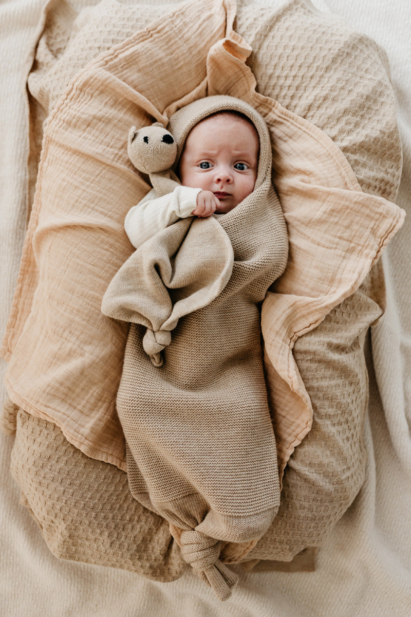 Teddy Tokki, Sand