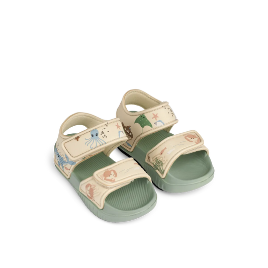 Liewood Blumer Sandalen für Kinder in Sea Creature Sandy. Leichtes EVA-Material, schnelltrocknend und mit verstellbarem Klettverschluss. Erhältlich in Winterthur, Zürich, Schweiz.