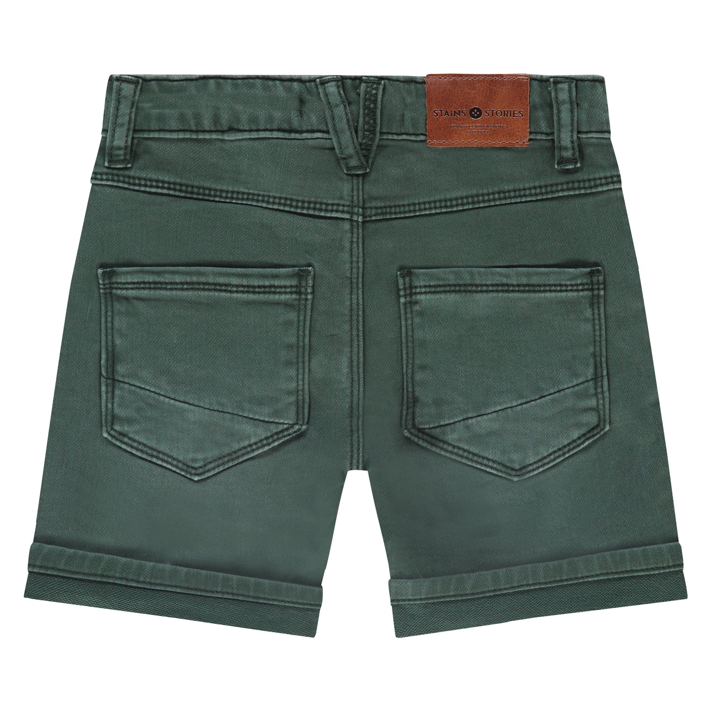 Klassische Jungen Shorts in Flaschengrün mit Gesässtaschen und elastischem Bund. Lässig, bequem & perfekt für Freizeit & Schule in Winterthur, Zürich, Schweiz.