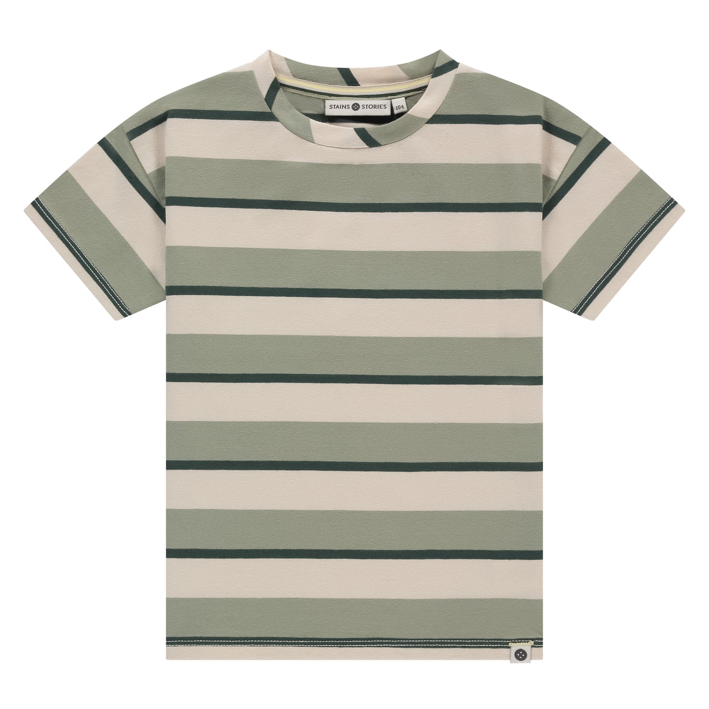 Jungen T-Shirt Pistachio Stripes mit breiten Streifen in Pistazien- und Naturtönen. Hochwertige Baumwolle, bequem & perfekt für den Sommer in Winterthur, Zürich, Schweiz.